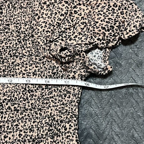 Urban Romantics Leopard Shirt Smocked Top Animal Print Casual - Picture 4 of 6